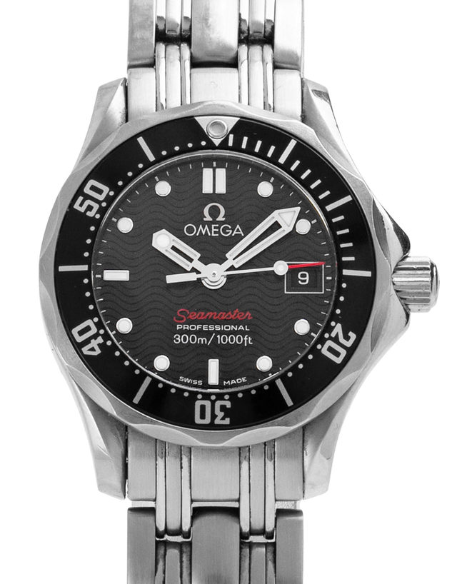 Omega Seamaster Diver 300 M Quartz 212.30.28.61.01.001  Baton  2016  Good  Case Material Steel  Bracelet Material: Steel
